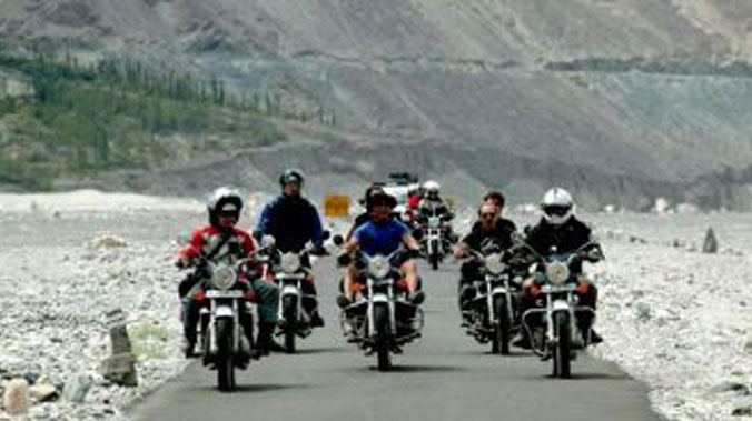 MANALI TO LEH LADAKH MOTORCYCLE TOURS